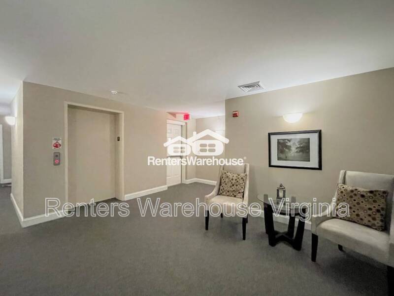 Gorgeous 2nd Level Condo! property image