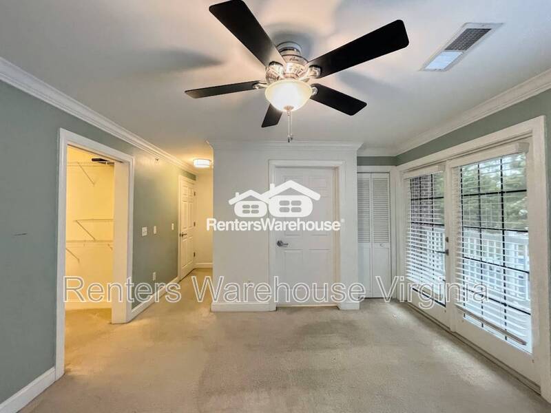 Gorgeous 2nd Level Condo! property image