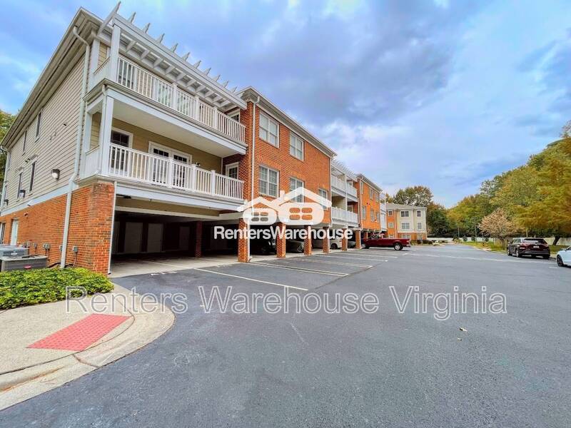 Gorgeous 2nd Level Condo! property image
