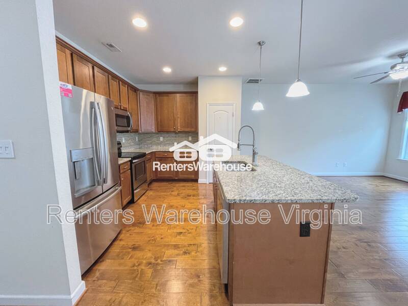 Gorgeous Condo! property image