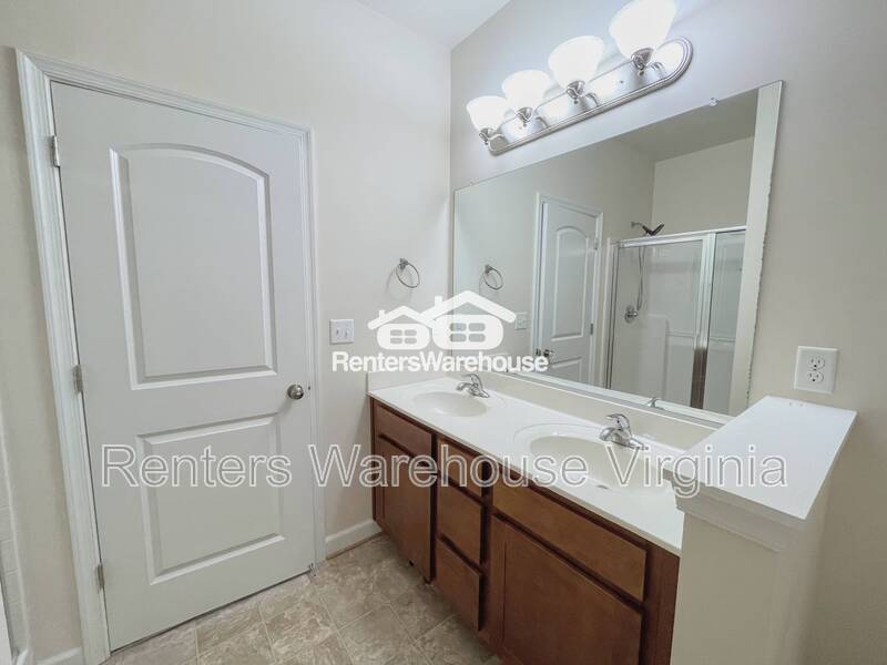 Gorgeous Condo! property image