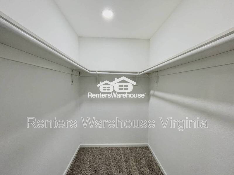 Lovely Home With Huge Backyard! property image