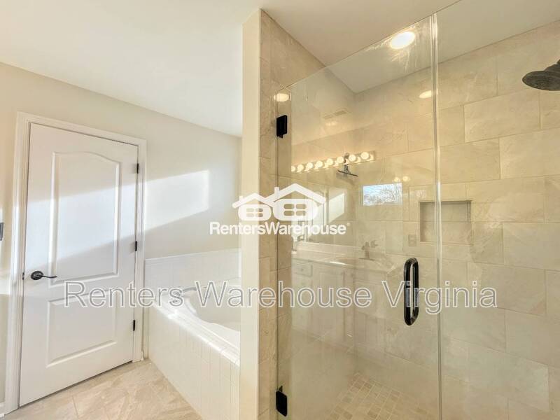 Gorgeous Home in Red Mill Farm! property image