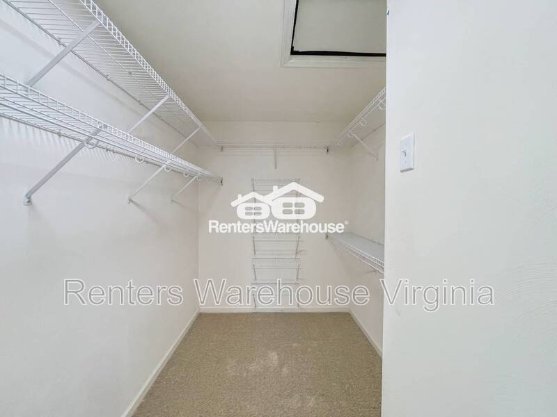 Gorgeous Home in Red Mill Farm! property image