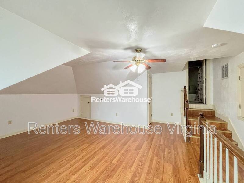 Gorgeous Home With Huge Backyard! property image