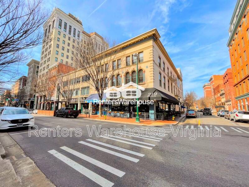 Fantastic 2nd Level Condo in Downtown Norfolk! property image