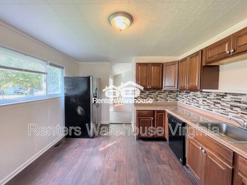 Beautiful Home With Huge Backyard! property image