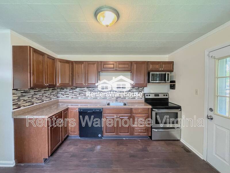 Beautiful Home With Huge Backyard! property image