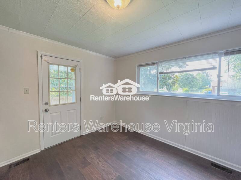 Beautiful Home With Huge Backyard! property image