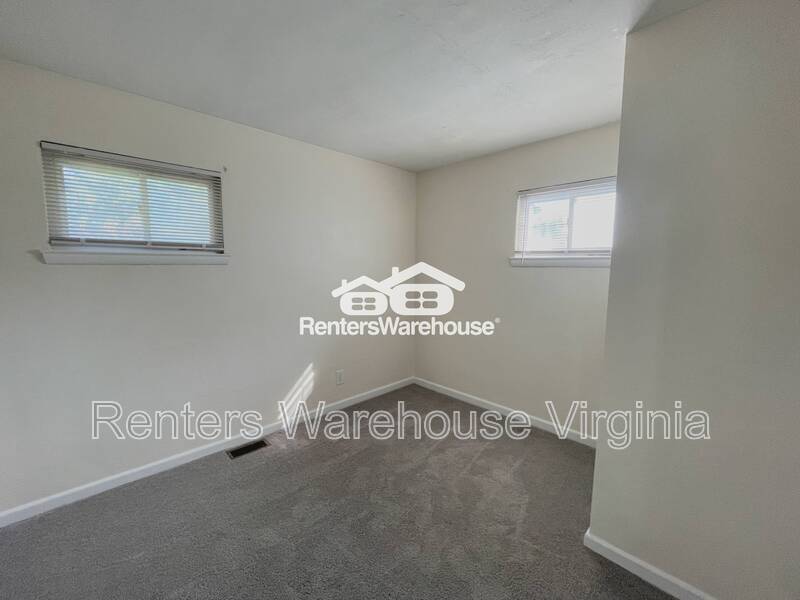 Beautiful Home With Huge Backyard! property image