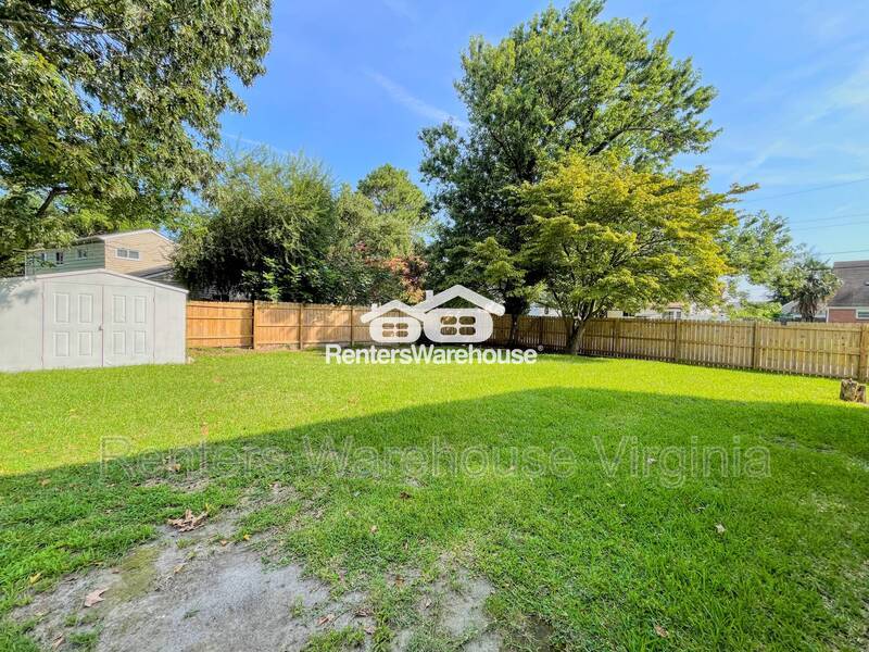 Beautiful Home With Huge Backyard! property image