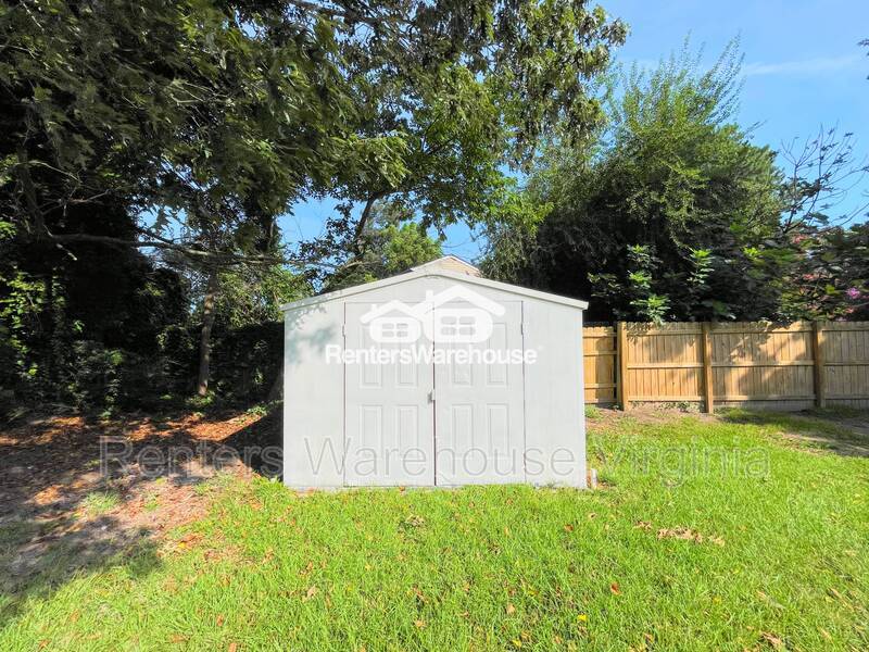 Beautiful Home With Huge Backyard! property image