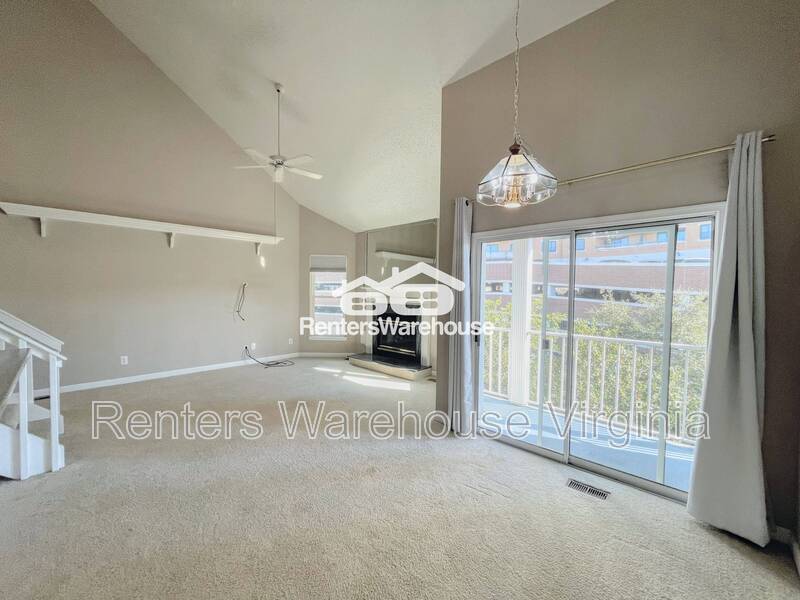 Amazing 3rd Level Condo! property image