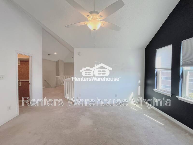 Amazing 3rd Level Condo! property image