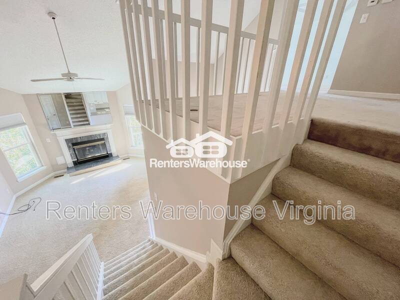Amazing 3rd Level Condo! property image