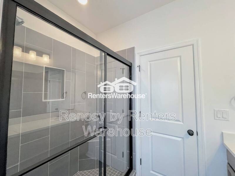 Magnificent Tri-Level Townhome! property image