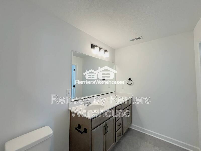 Magnificent Tri-Level Townhome! property image