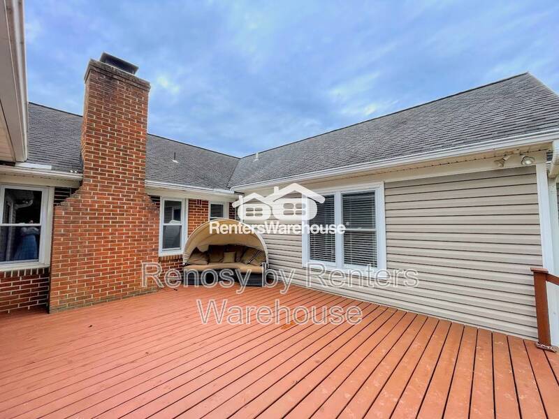 Gorgeous Home With Backyard Oasis! property image