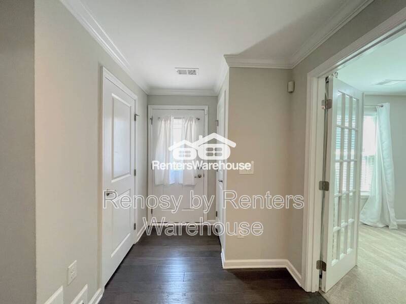 Stunning Three Level Condo! property image