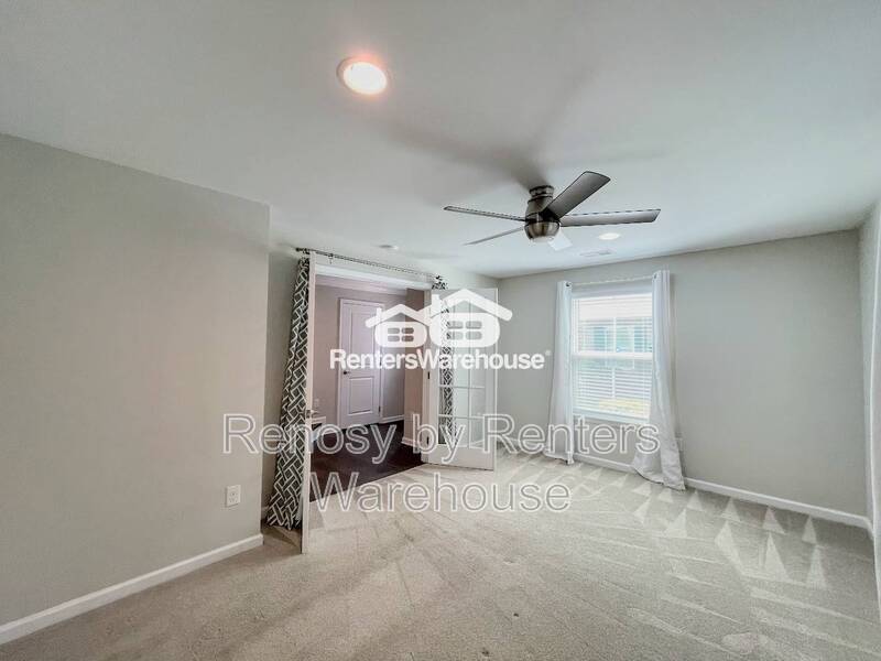 Stunning Three Level Condo! property image