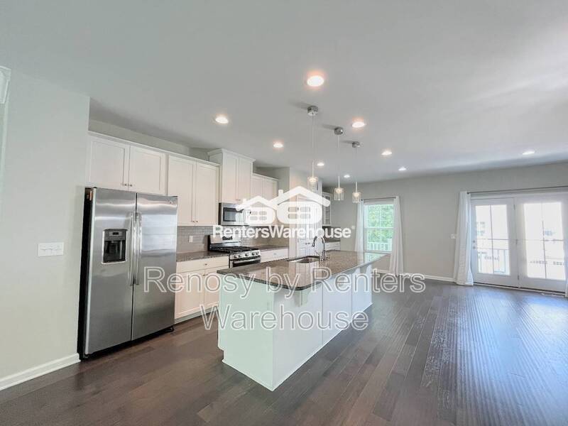 Stunning Three Level Condo! property image