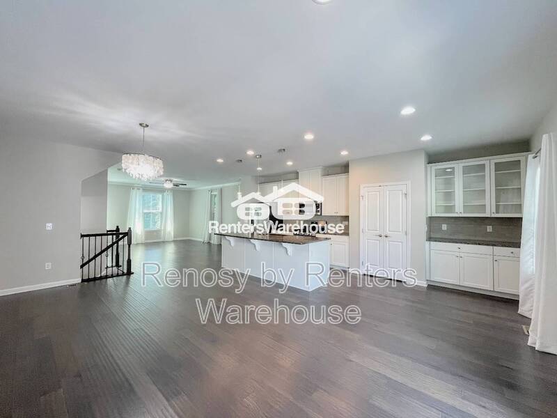 Stunning Three Level Condo! property image