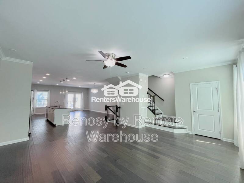 Stunning Three Level Condo! property image