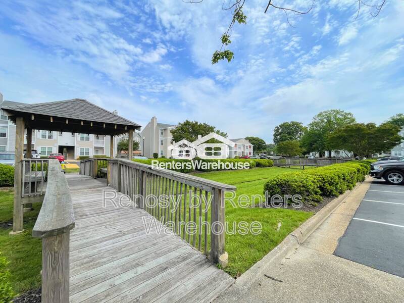 Beautifully Updated Second Level Condo! property image