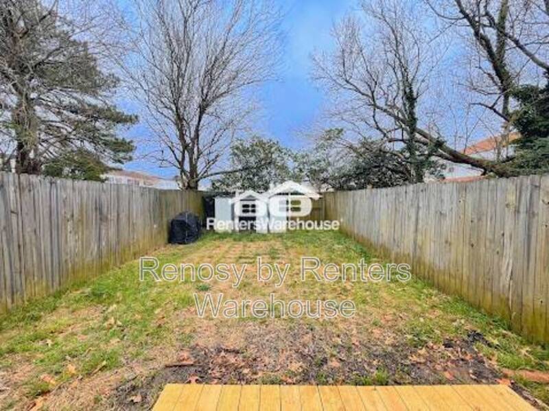 Charming Townhouse! property image