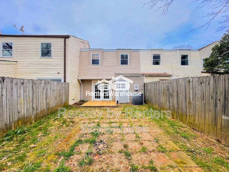 Charming Townhouse! property image