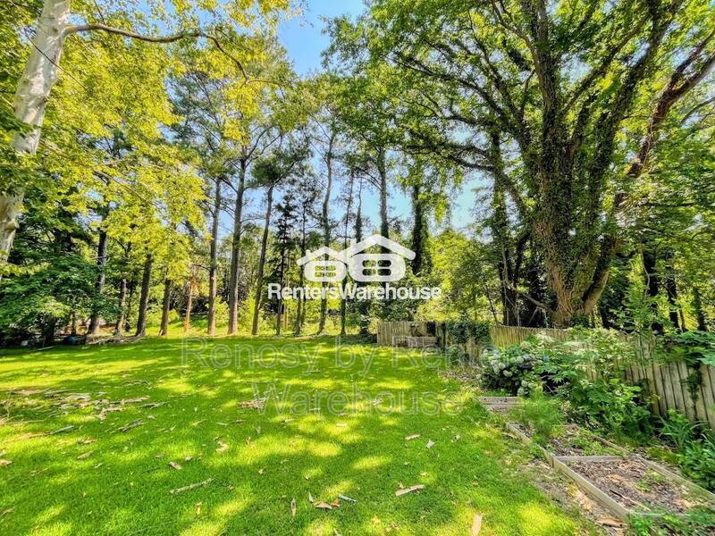Gorgeous Home With Huge Backyard! property image