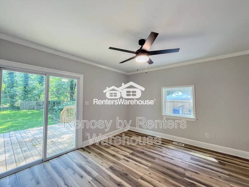 Gorgeous Home With Huge Backyard! property image