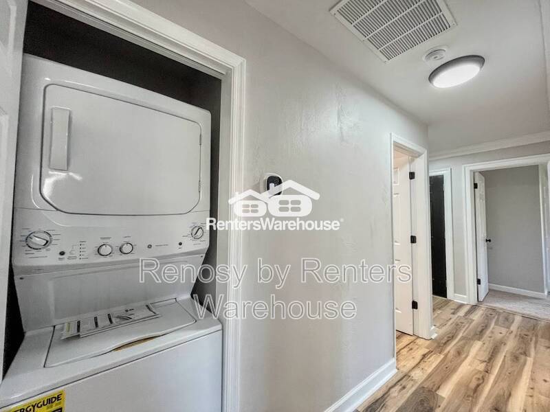 Gorgeous Home With Huge Backyard! property image