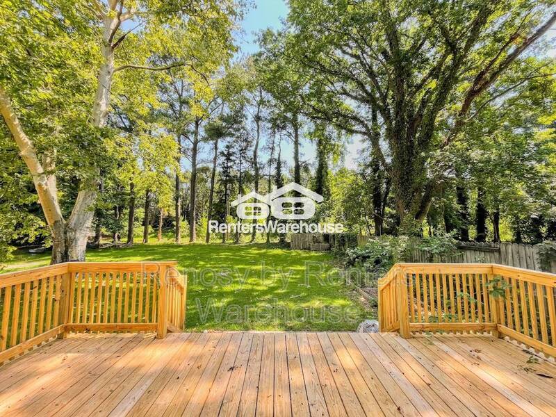 Gorgeous Home With Huge Backyard! property image