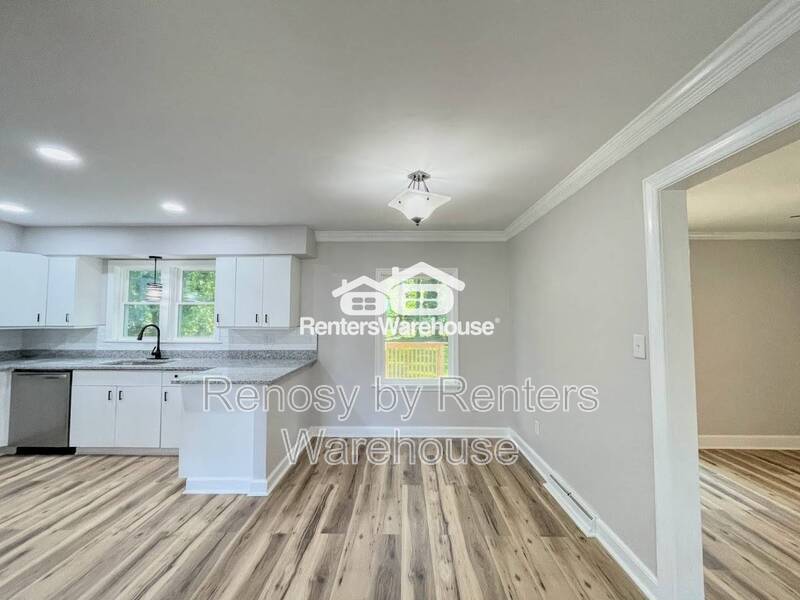 Gorgeous Home With Huge Backyard! property image
