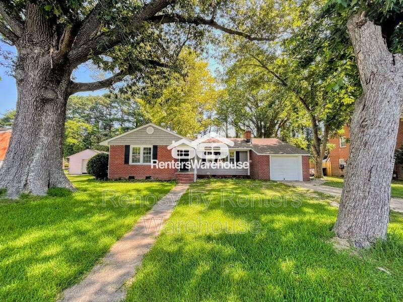 Gorgeous Home With Huge Backyard! property image