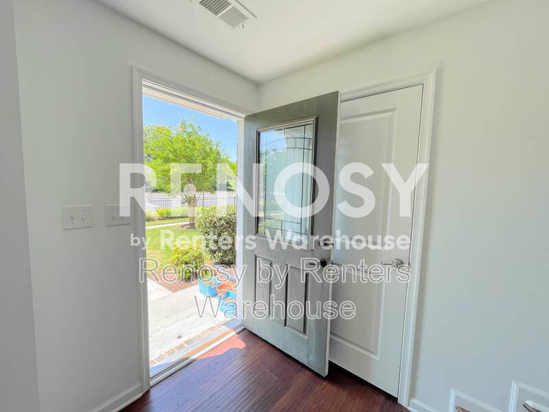 Lovely Tri-Level Townhome! property image