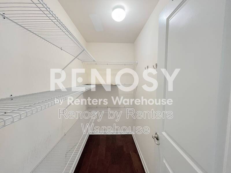 Lovely Tri-Level Townhome! property image