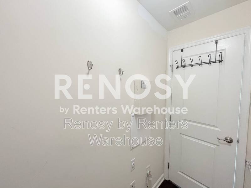 Lovely Tri-Level Townhome! property image