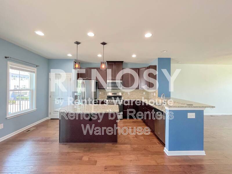Lovely Tri-Level Townhome! property image