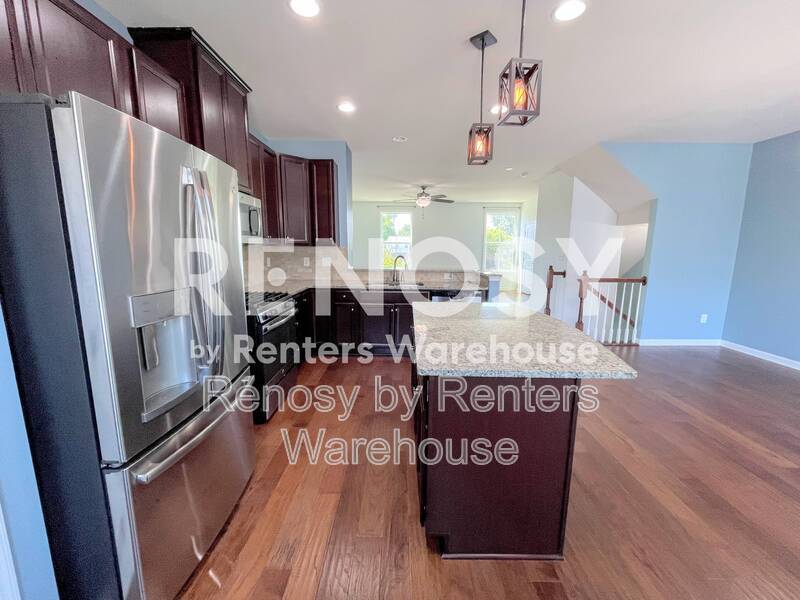 Lovely Tri-Level Townhome! property image