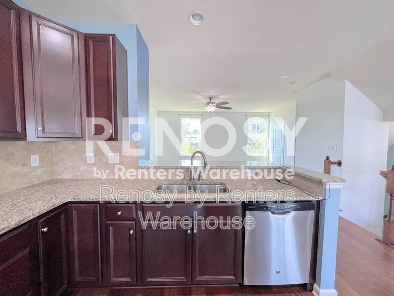 Lovely Tri-Level Townhome! property image