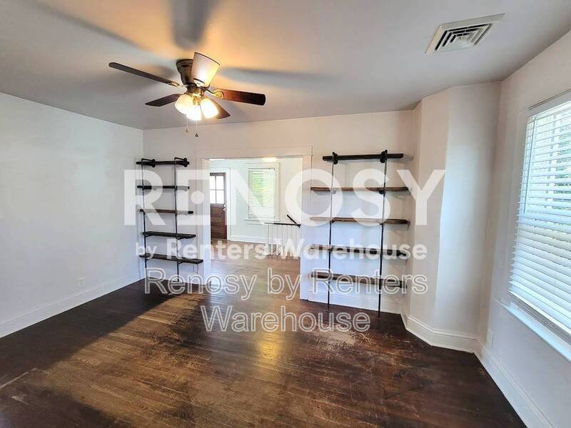 One block from the beach! property image