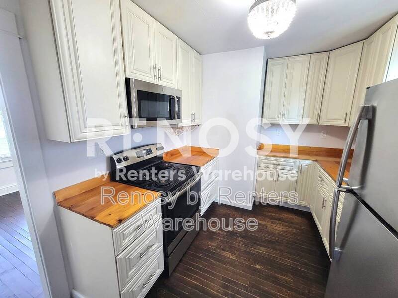 One block from the beach! property image