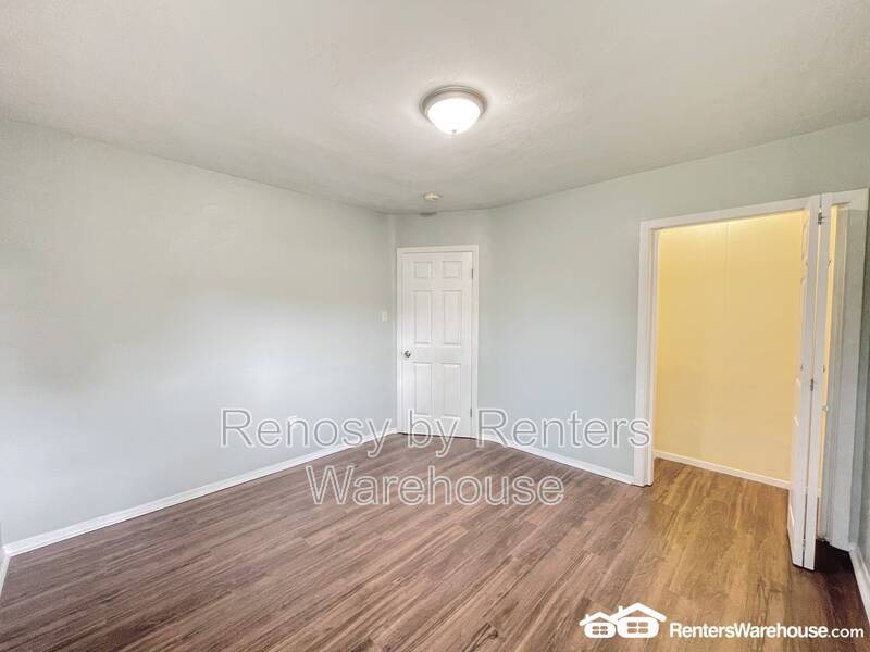 Beautiful Home With Huge Backyard! property image