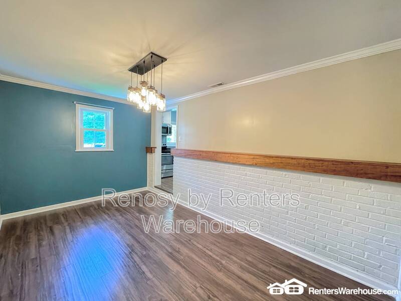 Beautiful Home With Huge Backyard! property image