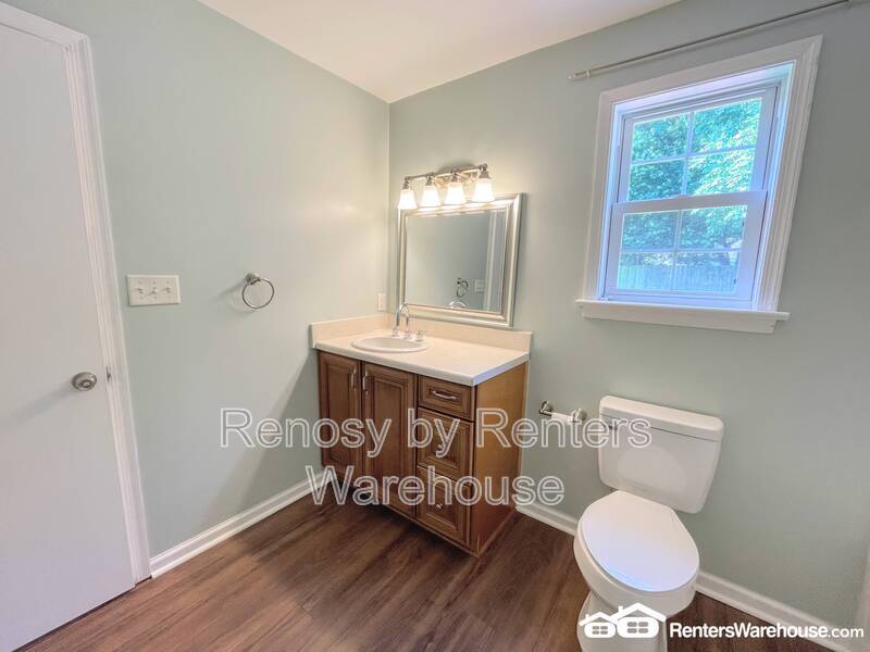 Beautiful Home With Huge Backyard! property image