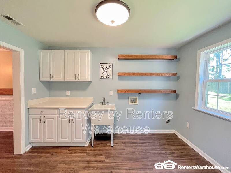 Beautiful Home With Huge Backyard! property image