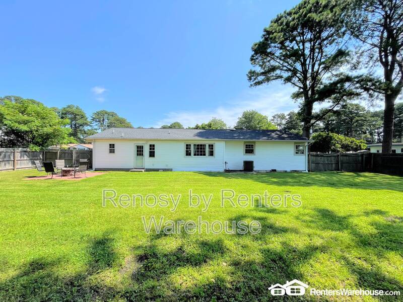 Beautiful Home With Huge Backyard! property image
