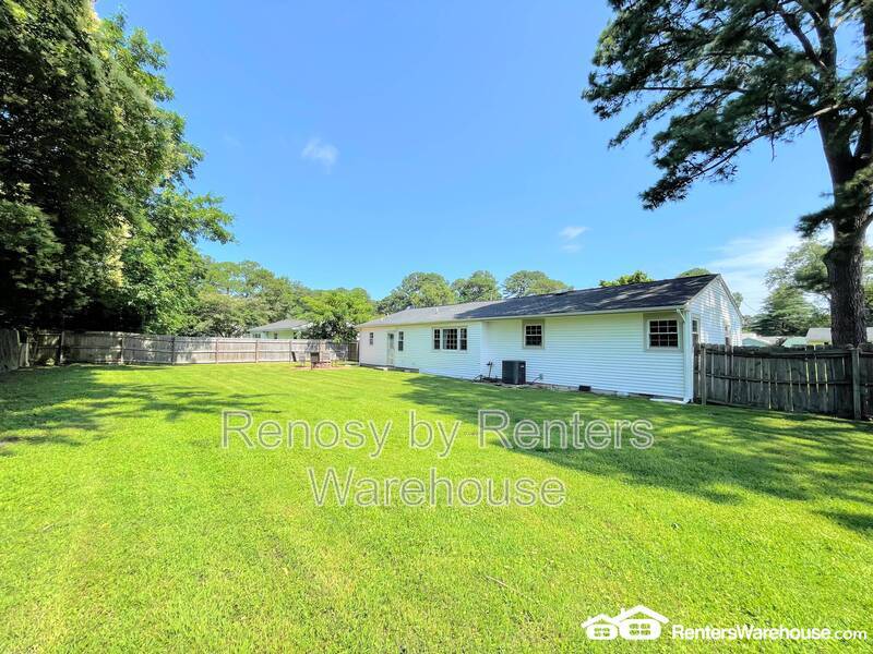 Beautiful Home With Huge Backyard! property image